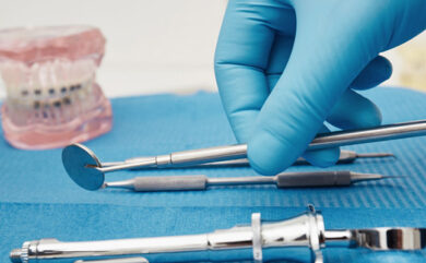 Was passiert, wenn das Implantat nicht mit dem Knochen verwächst?