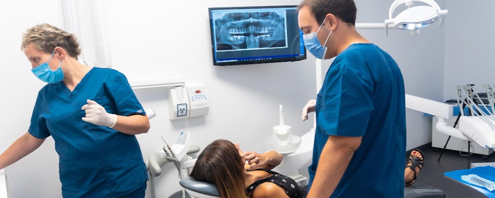 Comment se déroule l'implantation ?